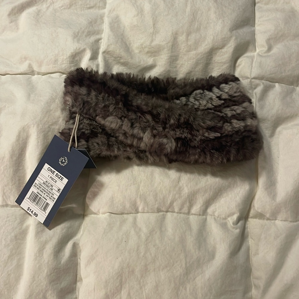 Universal Thread Hand Knit Headband.
